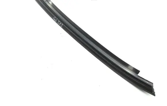 Jaguar XK8 - XKR Door glass trim C2P1788