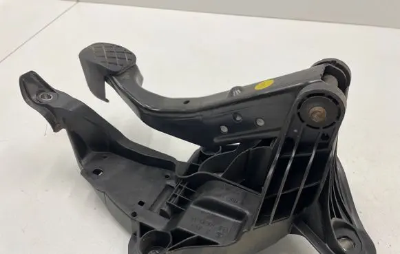 Skoda Rapid (NH) Brake pedal 6R1721058K
