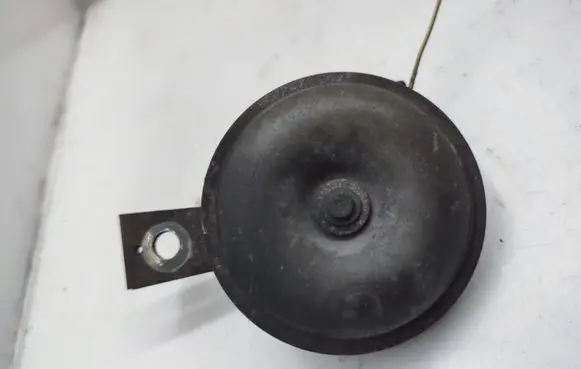 Nissan X-Trail T30 Horn signal