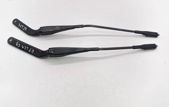 BMW 1 E81 E87 Front wiper blade arm 7169973