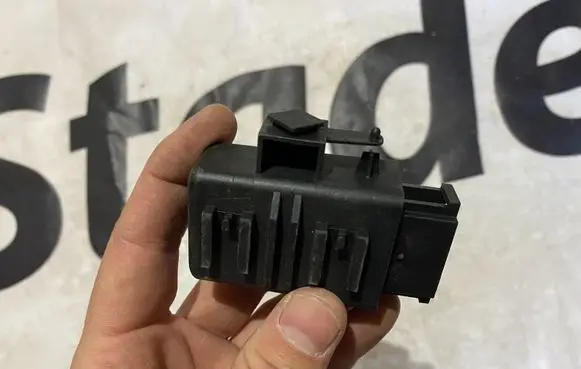 Volkswagen Touareg I ABS control unit/module 06B108025