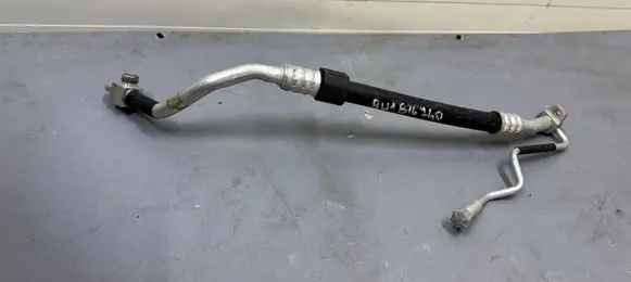 Audi A4 S4 B9 8W Air conditioning (A/C) pipe/hose 8W1816740