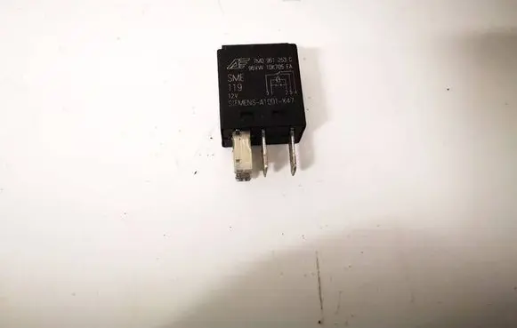 Ford Galaxy Other relay 7M0951253C 95VW10K705EA
