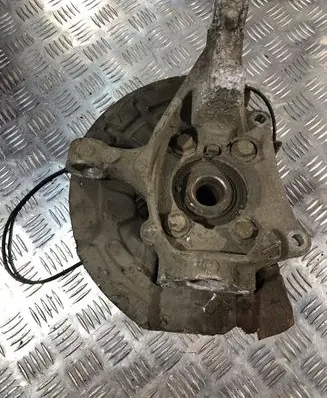 Volvo XC70 Front wheel hub spindle knuckle 9461943