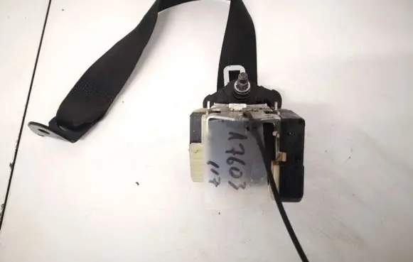 Opel Astra G Rear seatbelt 90560646