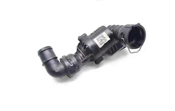 Volkswagen Tiguan Engine coolant pipe/hose 5Q0121619A