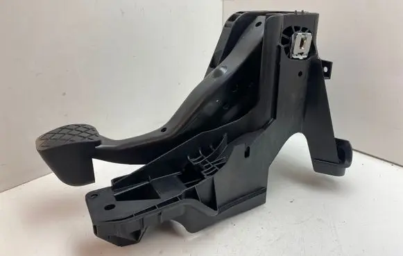 Volkswagen Golf VII Brake pedal 5Q1721058CS
