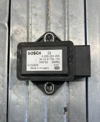 BMW 5 E60 E61 ESP acceleration yaw rate sensor 6758750 5002629