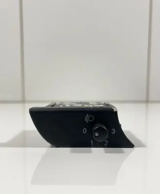 Audi A4 S4 B7 8E 8H Headlight level height control switch 8E2919094 0165381