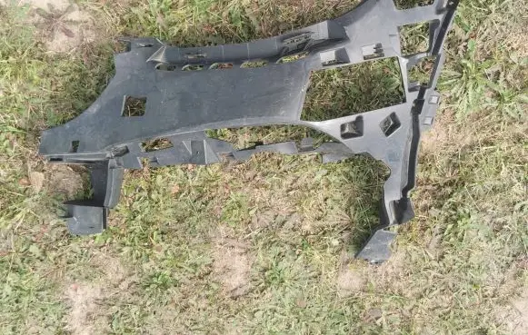 Mercedes-Benz E W213 Front bumper mounting bracket A2138852403