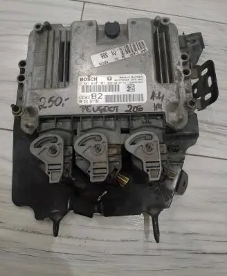 Peugeot 206 Engine control unit/module ECU 0281010707