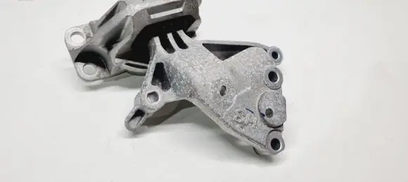 Nissan Qashqai J12 Engine mount bracket 112326UB0A 112106UB0A
