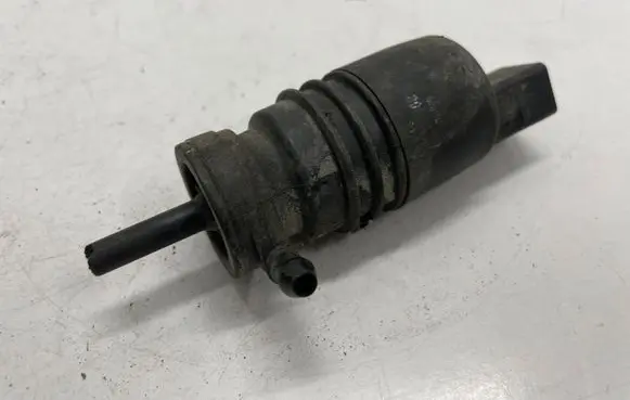 Audi A4 S4 B8 8K Windscreen/windshield washer pump