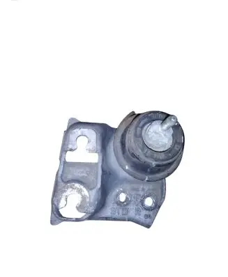 Subaru Outback (BS) Engine mount bracket