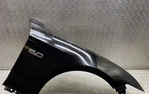 Ford Mustang VI Fender end trim NAA