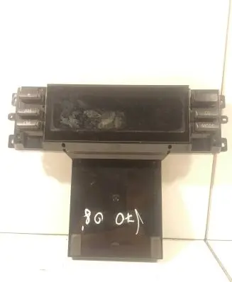 Volvo V70 Screen/display/small screen 31268924 SN5024539 MD284100116