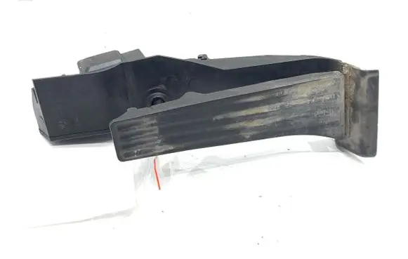 BMW 5 E39 Accelerator throttle pedal 6753519