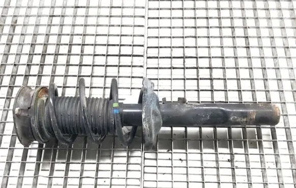 Volkswagen Golf VII Front shock absorber/damper