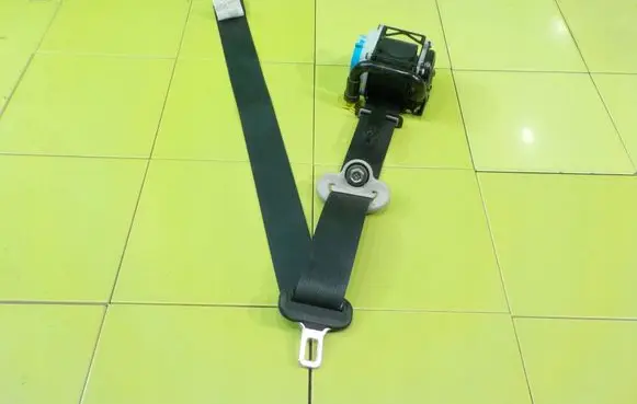 Mazda 6 Front seatbelt TKAH2EH948 BEZPIECZENSTWA