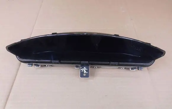 Honda Civic Speedometer (instrument cluster) 78100SNBG100 HR0363103