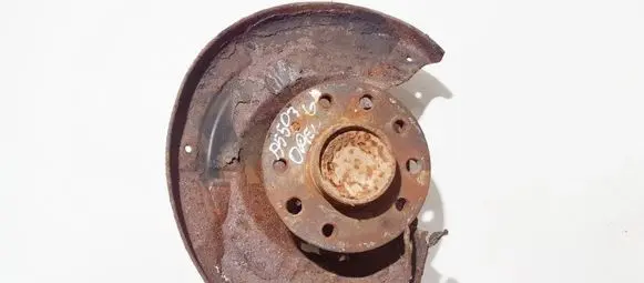 Opel Zafira A Rear wheel hub
