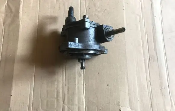Opel Astra G Brake booster 0252738 90531195