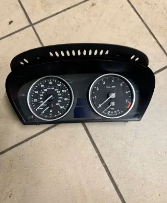 BMW 5 E60 E61 Speedometer (instrument cluster) 6965359 9177258 604969903D