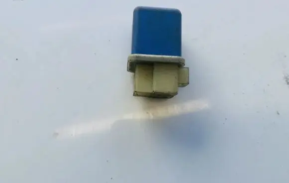 Nissan X-Trail T30 Other relay