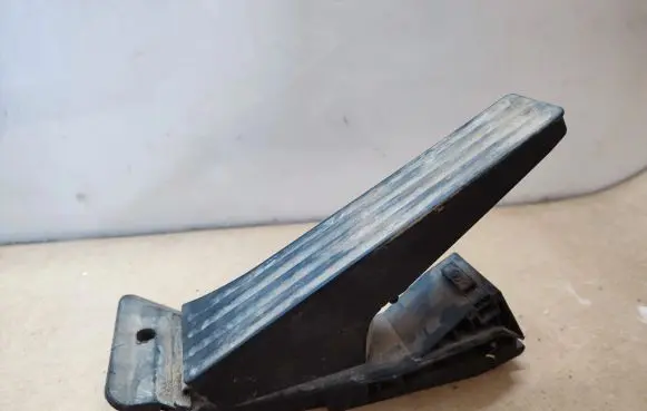 BMW X3 E83 Accelerator throttle pedal 6789998