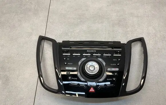 Ford Kuga II Head unit multimedia control CV4T18K811EA