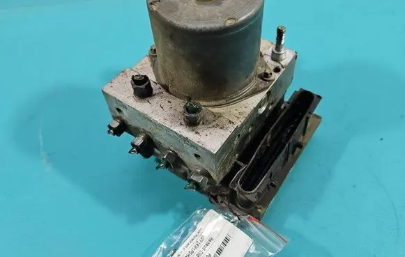 Renault Clio III ABS Pump 0265234754 IMPRK1387061