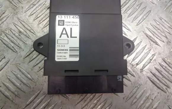 Opel Vectra C Door control unit/module 13111456