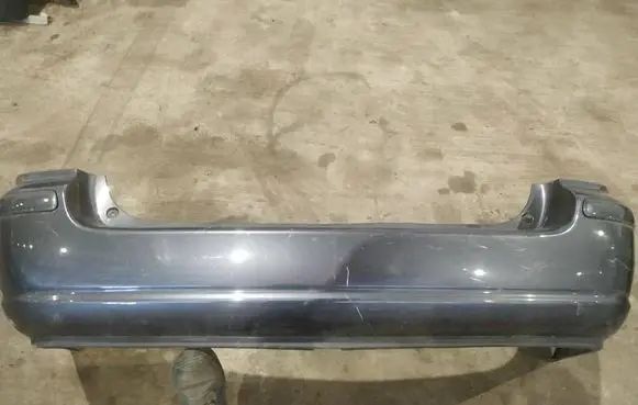 Toyota Avensis T250 Rear bumper PILKAS