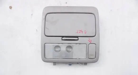 Toyota RAV 4 (XA20) Headlining lighting console trim LAMPKAOWIETLENIA