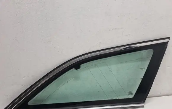 Ford Mondeo MK V Rear side window DS73N29700 AS2