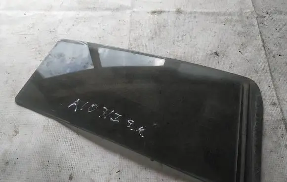 Rear vent window glass
