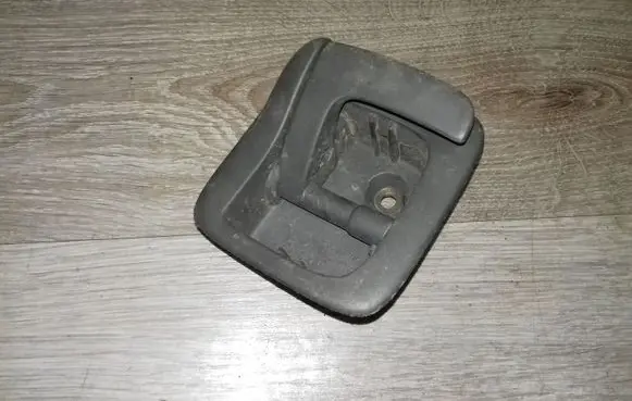 Engine bonnet (hood) release handle