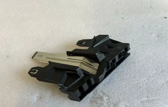 BMW X1 F48 F49 Headlight/headlamp mounting bracket 7428741