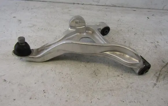 Nissan Qashqai J12 Rear control arm 72616799