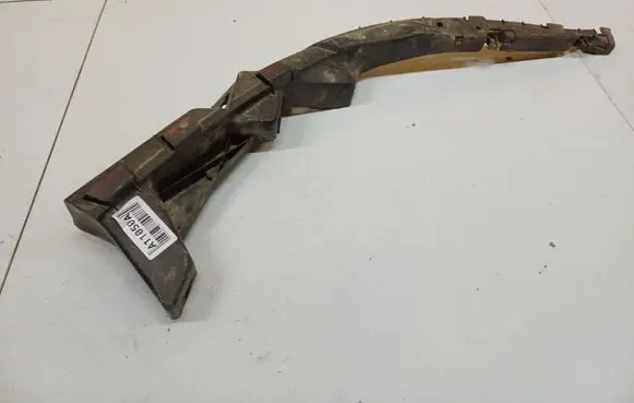 Volkswagen PASSAT B5 Front bumper mounting bracket DN12593