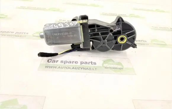 Mercedes-Benz E W212 Seat adjustment motor DALISID2054 0390203326