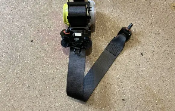 KIA Sorento IV Third row seat belt 89813P2100