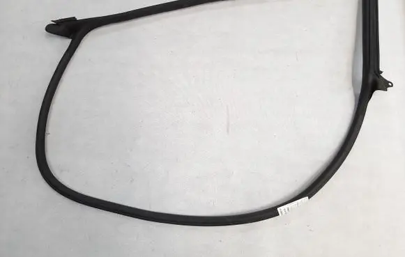 Audi A5 Front door rubber seal 8W8831707A