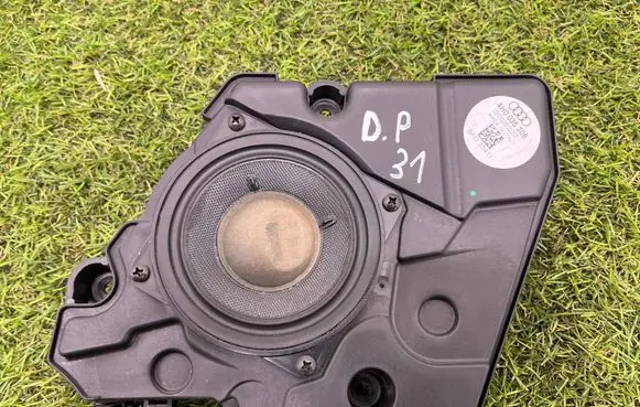 Audi A8 S8 D4 4H Front door speaker 4H0035306 900100B00208