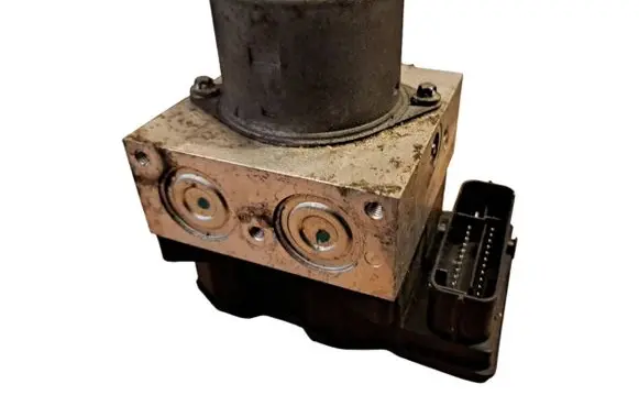 Ford Mondeo MK IV ABS Pump 7G912C405AA
