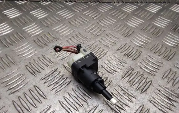 Audi A4 S4 B6 8E 8H Brake pedal sensor switch
