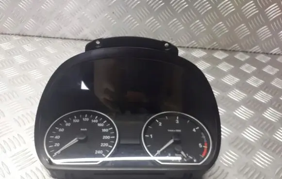 BMW 1 E81 E87 Speedometer (instrument cluster) 1024952-62