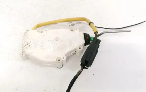 Seat Alhambra (Mk1) Central locking motor 7M0959775C 95VW9B241AB