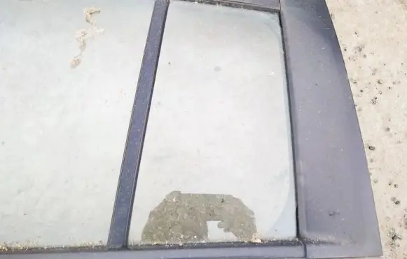 Mazda 5 Rear vent window glass 