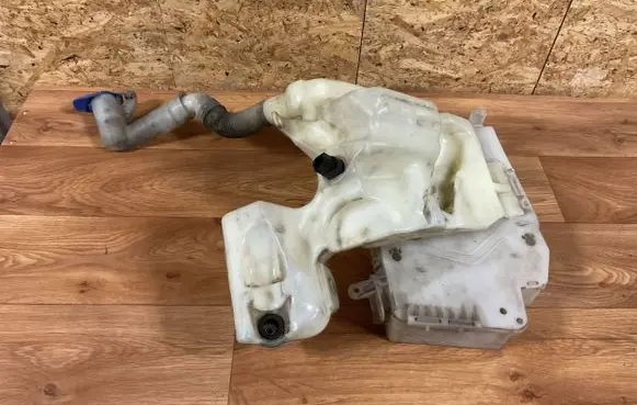 Ford Mondeo MK IV Windshield washer fluid reservoir/tank AG9117B613C AG9117B613 AG9113K163